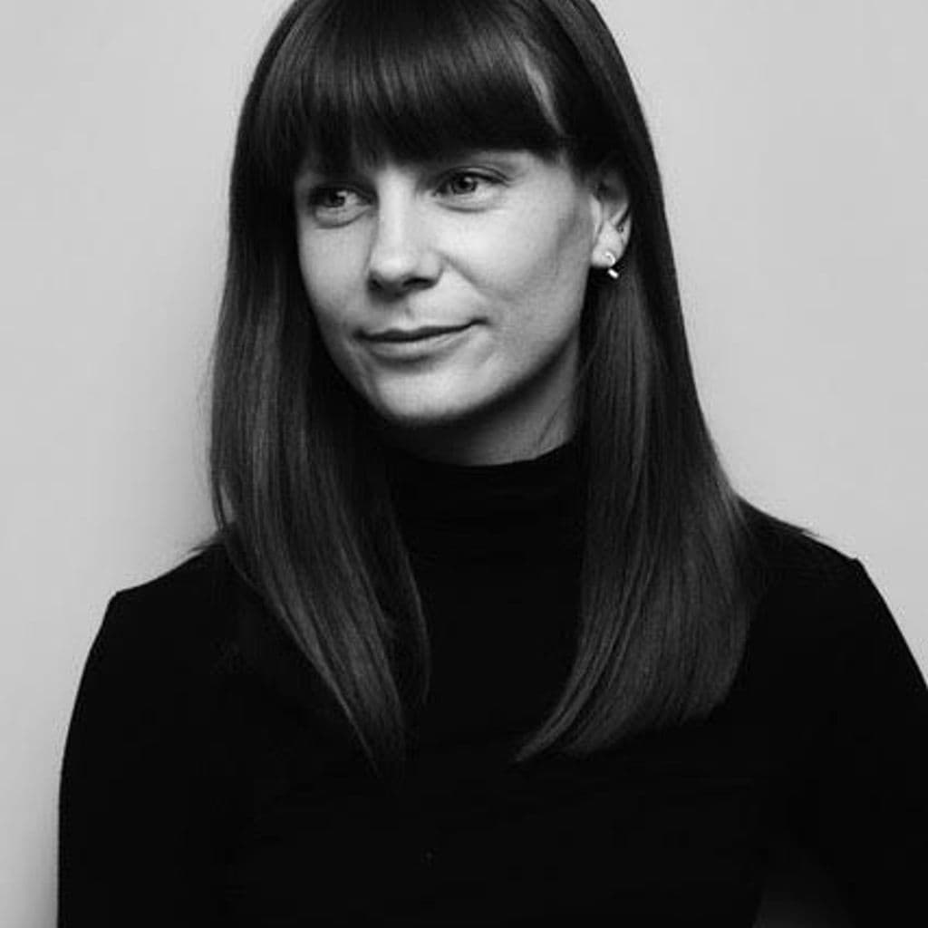 Headshot of Rebecca Frecknall in Black & White